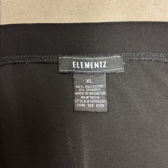 Elementz Pleated Bottom Skirt sz XL - Picture 3 of 12